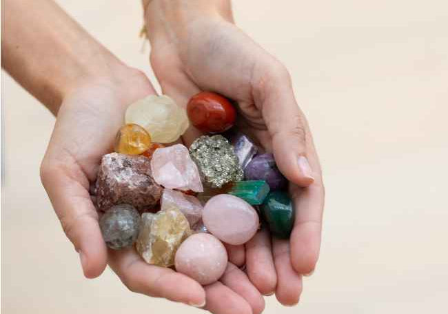 Improve Your Meditation Practice with Crystals